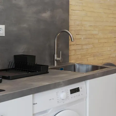 Vlc Host- Fray Pedro Apartment