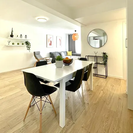 Spacious, Sunny Flat By Of Arts & Sciences * Valencia