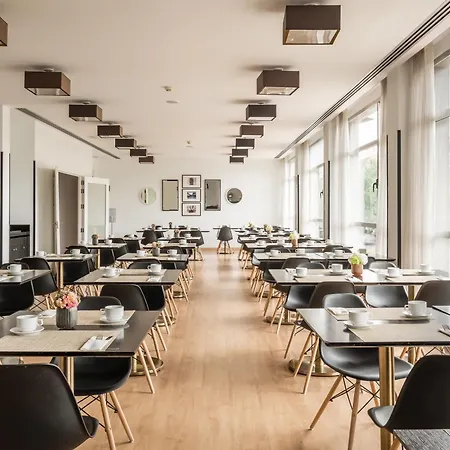 Medium Hotel 4*