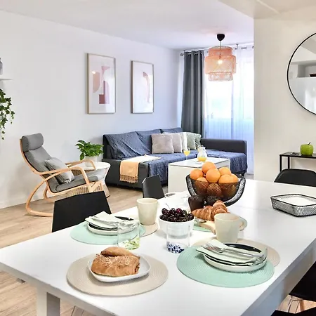 Spacious, Sunny Flat By Of Arts & Sciences Valencia