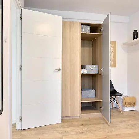 Spacious, Sunny Flat By Of Arts & Sciences * Valencia