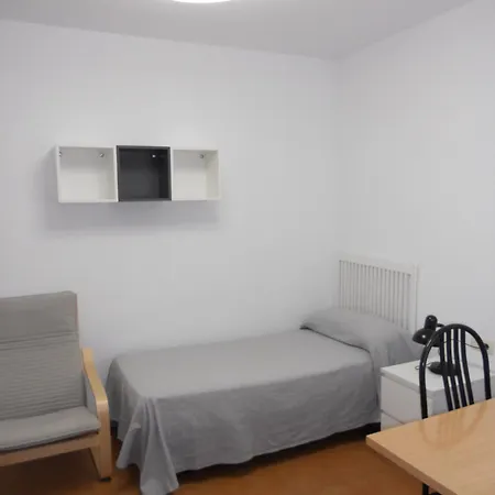 Värdshus Residencia Universitaria Reuniver Burjassot