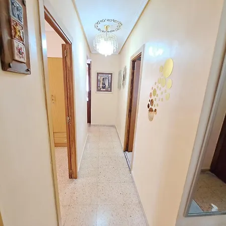 3 Bedroom Flat With Wifi شقة *
