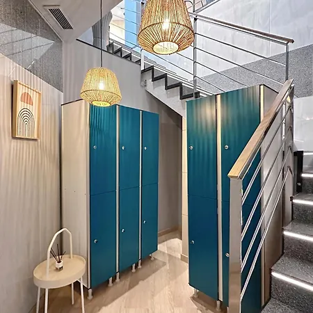 The Pod Blasco Hostel *