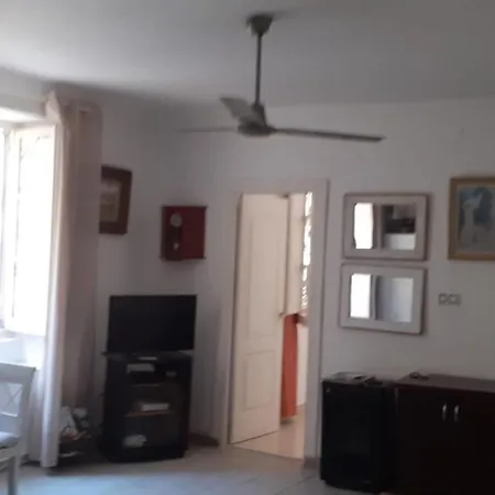 Alex And Renate Apartment