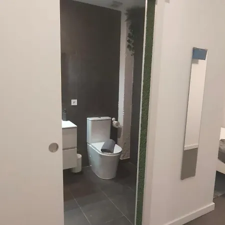 ゲストハウス Small And Cozy - G10