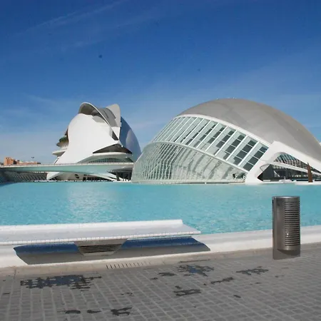 Lägenhet 10 Pax, Ac, Wifi Gratis, Ciudad Artes Y Ciencias *