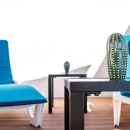 Spacious Penthouse With Massive Terrace