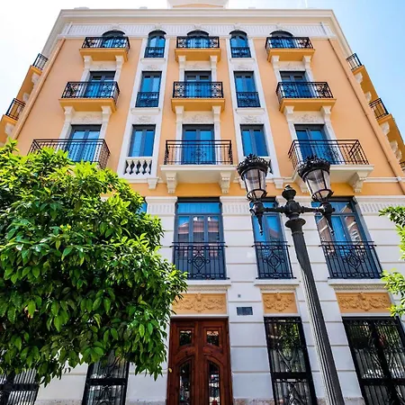 Spacious Penthouse With Massive Terrace Valence