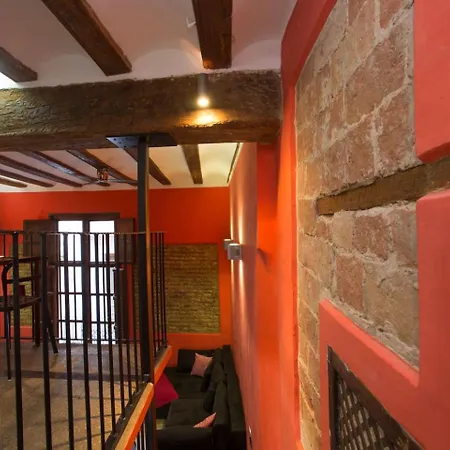 Next To Market, Cathedral And Town Hall 公寓 *