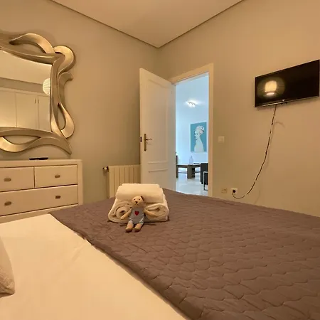 Travel Habitat Atico Calle Comedias *