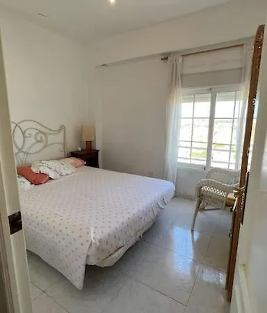 Apartamento Con Acceso Directo A La Playa *