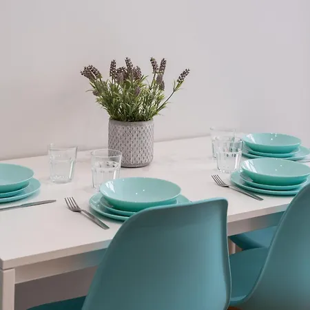 Beach Apartments Valencia Апартаменты *