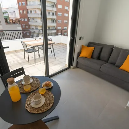 Suites Puerto Valencia By Bet Apartments מלון *