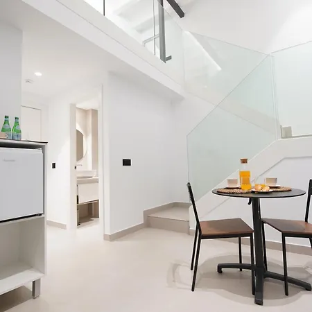 Suites Puerto Valencia By Bet Apartments *