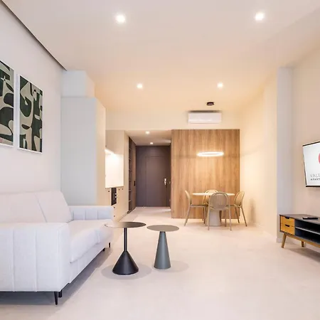 Apartment Valencia Guest North Station Pen Suites