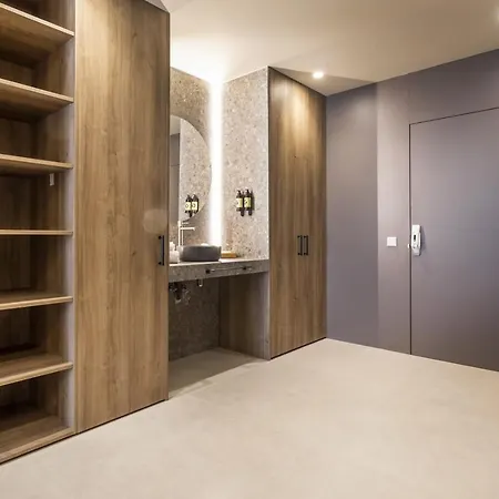 North Station Pen-suites * Валенсия