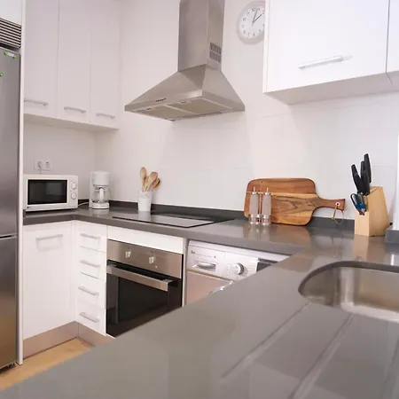 Hogar Moderno Cerca De Casco Antiguo De *