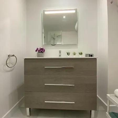 Executive Style Near Downtwon * Valencia
