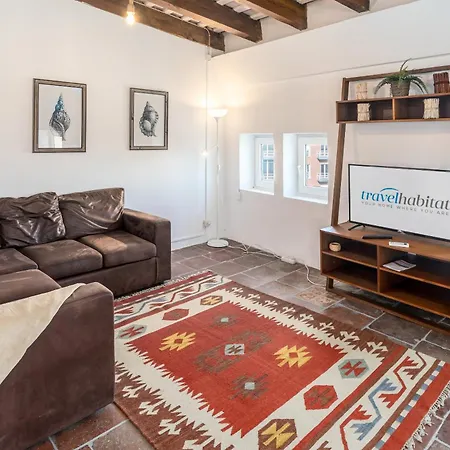 Travel Habitat Port Valencia.