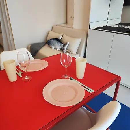 Apartment Carisan1 6 Min To Modern Bright *