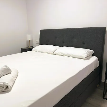 Esteve Silence * Valence