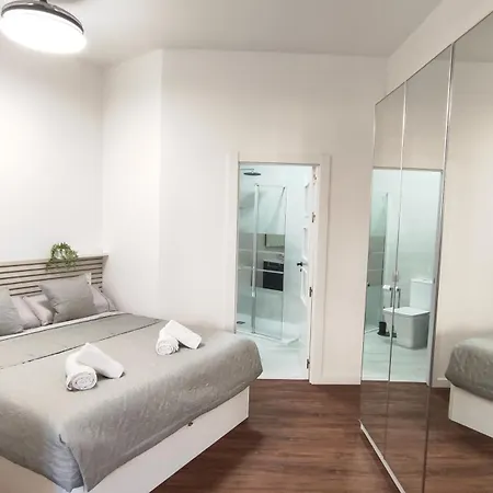 Reina Apartment Valencia