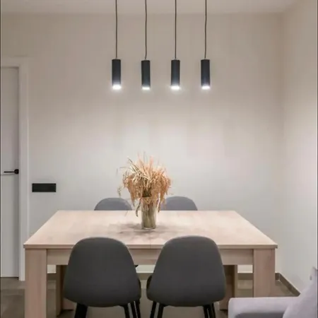 Centrico 6 Personas Ciencias Oceanografico * Valencia