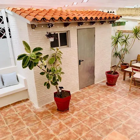 Piso Centrico Con Bonita Terraza * Valencia