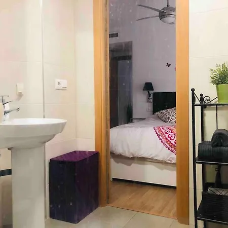 Great Close To Center Apartment *