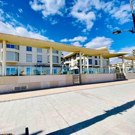 Stylish With Terrace On The Beachfrom Apartment *