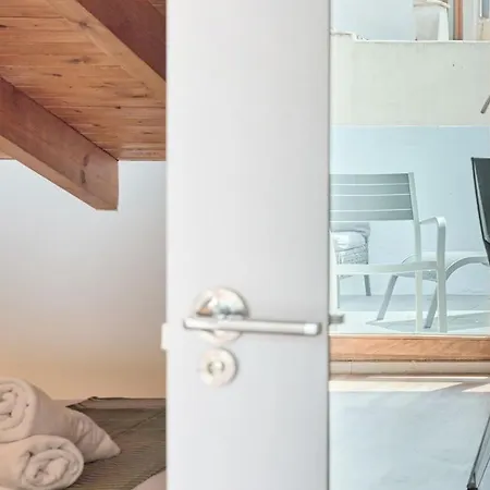 Daire Sunny Cozy Penthouse With A Terrace At Plaza Del Carmen Valensiya