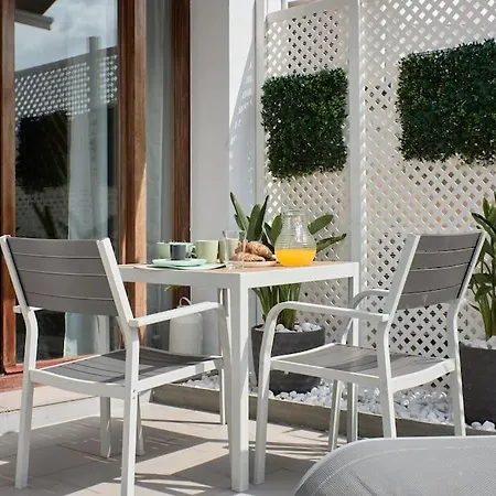 Sunny Cozy Penthouse With A Terrace At Plaza Del Carmen *