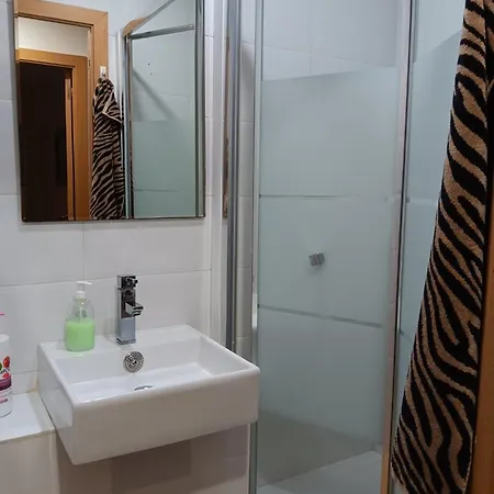 Near Plaza Ayuntamiento In The Historic Center Of Appartement