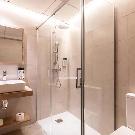 Nommadas Jero -adults Only