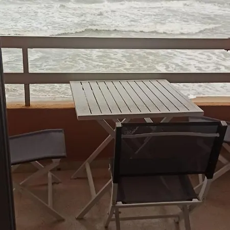 Apartamento 2 1 Linea De Playa Apartment *