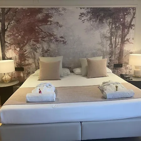 & Co. J. Botanico Boutique فالنسيا