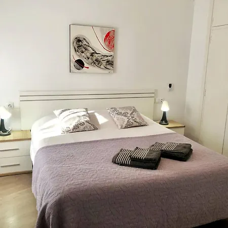 3 Bedrooms With Wifi At 5 Km Away From The Valencia