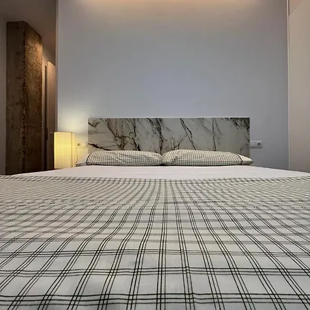 Apartamento De Diseno Junto A Palacio De Congresos *