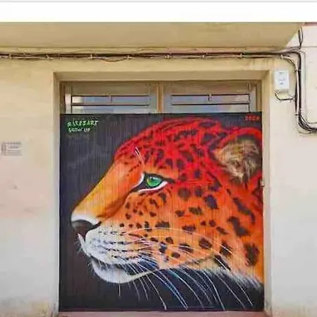 Les Oronetes Apartment *