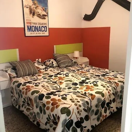 Les Oronetes Apartment