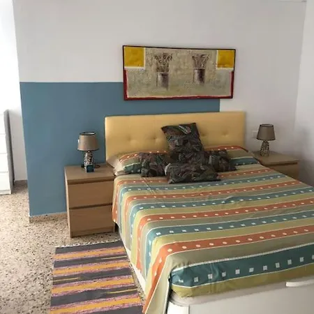 Les Oronetes Apartment *