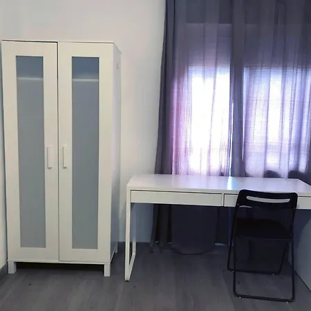 3 Bedrooms With Wifi At 5 Km Away From The * Valencia