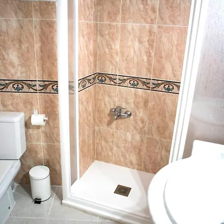 3 Bedrooms With Wifi At 5 Km Away From The Daire