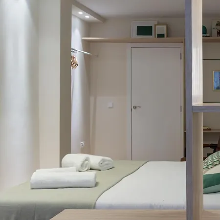 Osito Hub - Pintor Nicolau Apartment Valencia