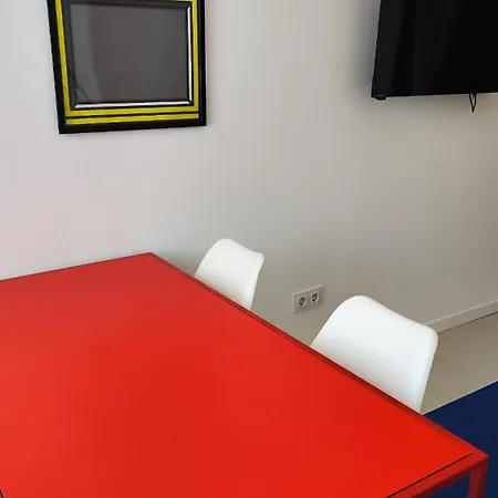 Carisan2 - Fully Equipped, 6 Min To *