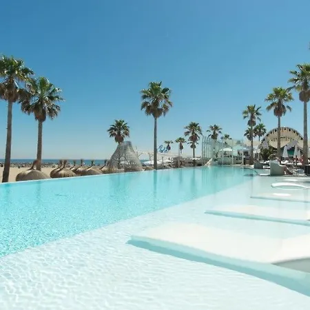 Turistico Lux Center