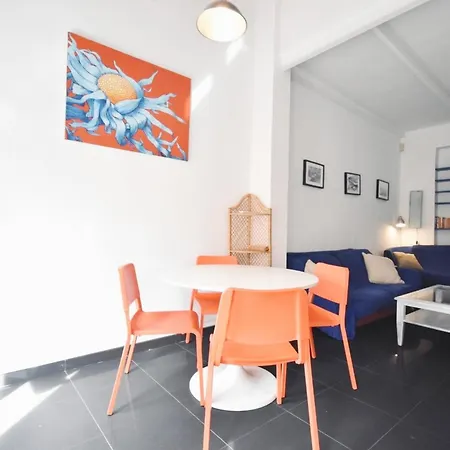Preciosa Casa Con Terraza Cerca De La Playa