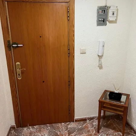 Piso Completo Cerca De Artes Y Ciencias 아파트 *