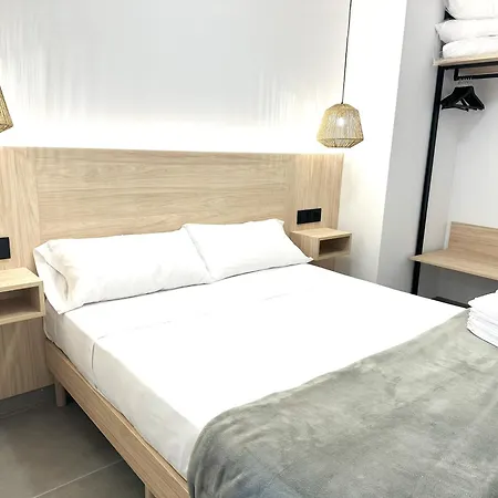 Almar 52 Apartman *